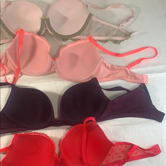 Victoria’s Secret Lot of 4 Bra Set Size 32C - Picture 9 of 11